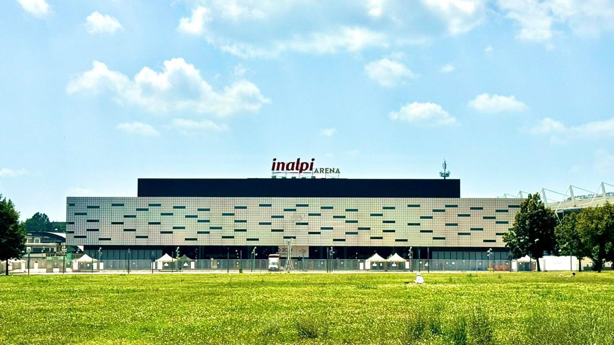 Giuly's - Inalpi Arena-palaalpitour-universita-ling8 Fiere-stadio *